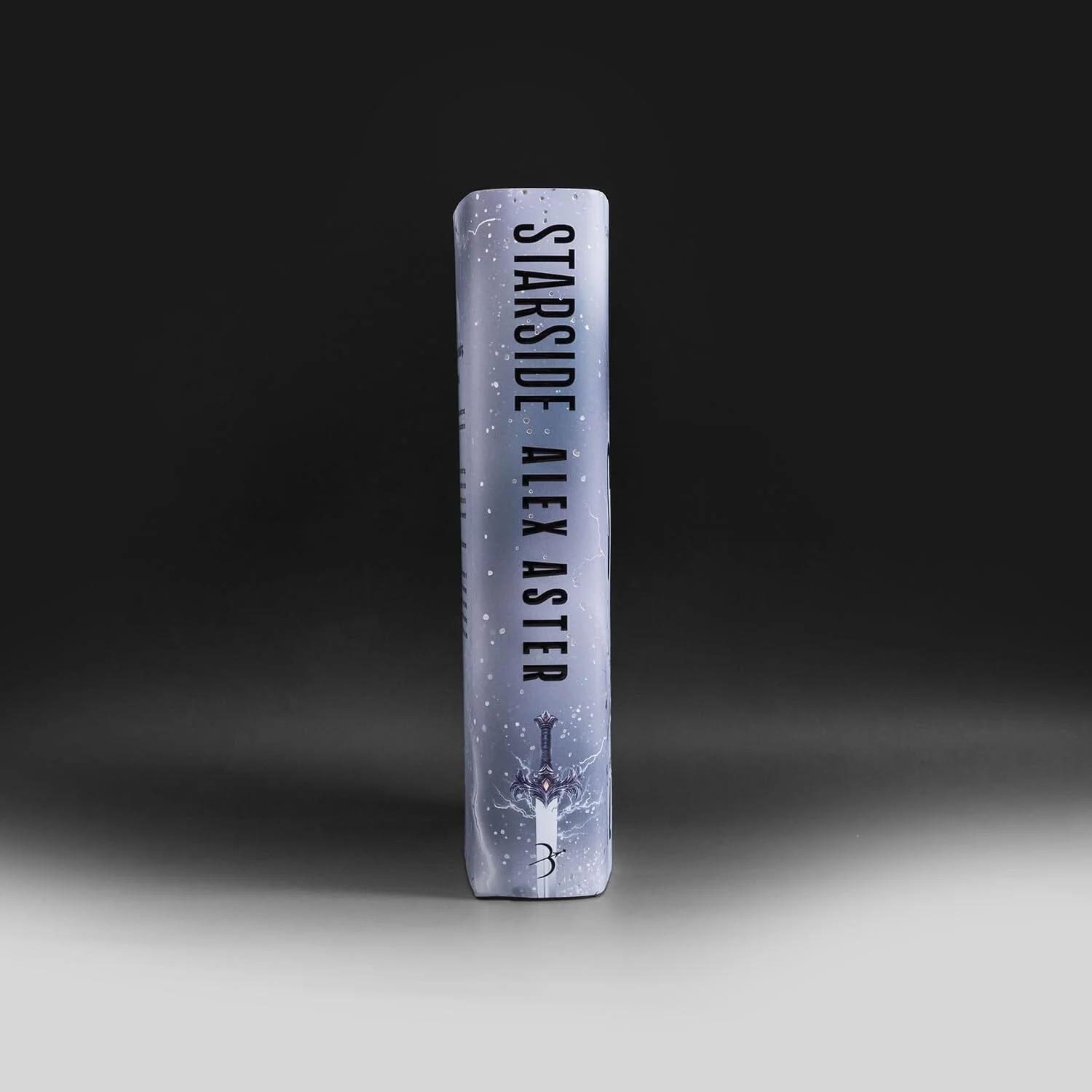 Starside: The unmissable adult romantasy debut by Alex Aster - Fiction - Hardback - Image 12